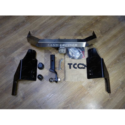 Фаркоп ТСС на Toyota Land Cruiser 200 2007- Арт. TCU00064 (надпись Land Cruiser, шар E)