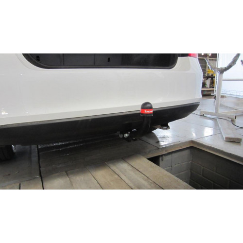 Фаркоп BOSAL (ORIS) на RENAULT Megane 2002–2008  Арт. 1425-A (III хетчбэк)