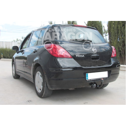 Фаркоп ARAGON на NISSAN Tiida 2004–2014  Арт. E4421AA 